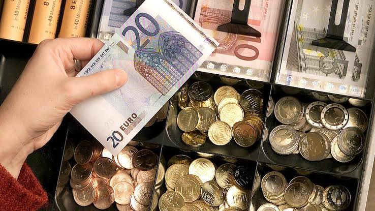 سعر اليورو مقابل الجنيه المصري