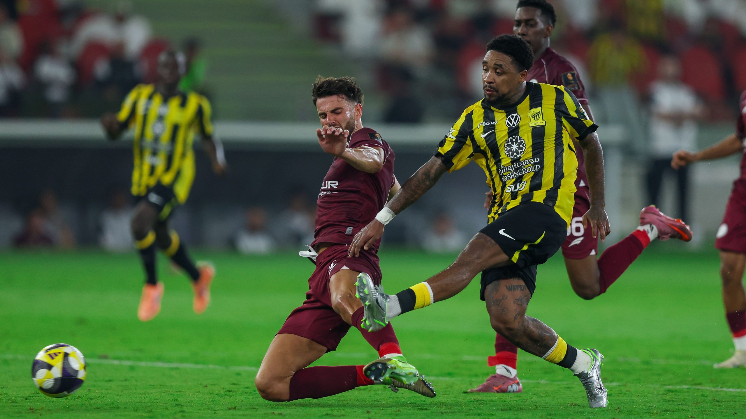 القنوات الناقلة لمباراة القادسية والاتحاد في دوري روشن السعودي وكيفية المشاهدة عبر الإنترنت بطريقة سهلة ومباشرة