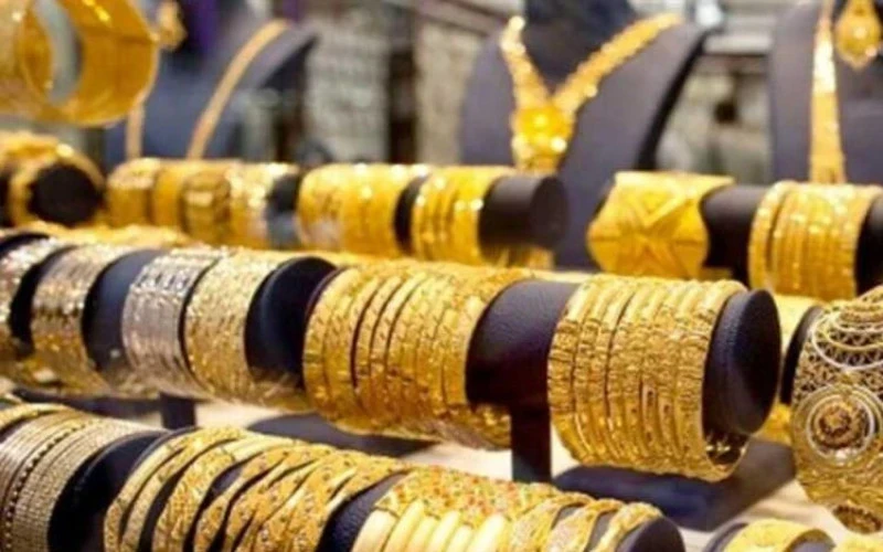 انخفاض ملحوظ في أسعار الذهب يتسبب في تحولات اقتصادية كبيرة داخل العراق