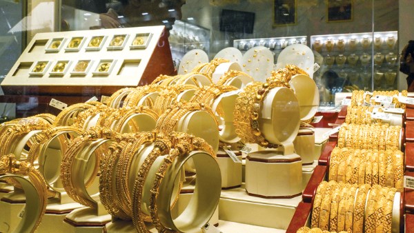 تطور سعر الذهب مساء اليوم 10 يناير 2026 وتحركاته العالمية المؤثرة على السوق