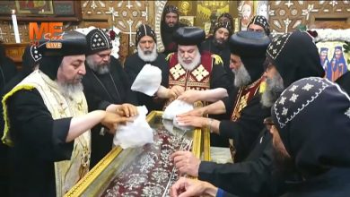 تطييب جثمان الأنبا يوساب الأبح في صلاة عشية نياحته من دير القديس الأنبا أنطونيوس البحر الأحمر على قناة ME Sat تردد 11603 Horizontal 27500 3 4 لجميع أجهزة SD و HD
