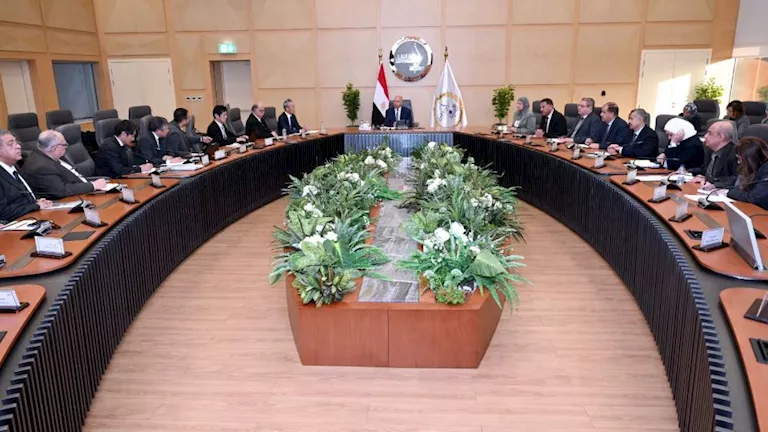 تويوتا تسعى لتأسيس صناعة سيارات متطورة في مصر وتعزيز المكونات المحلية بشكل كبير