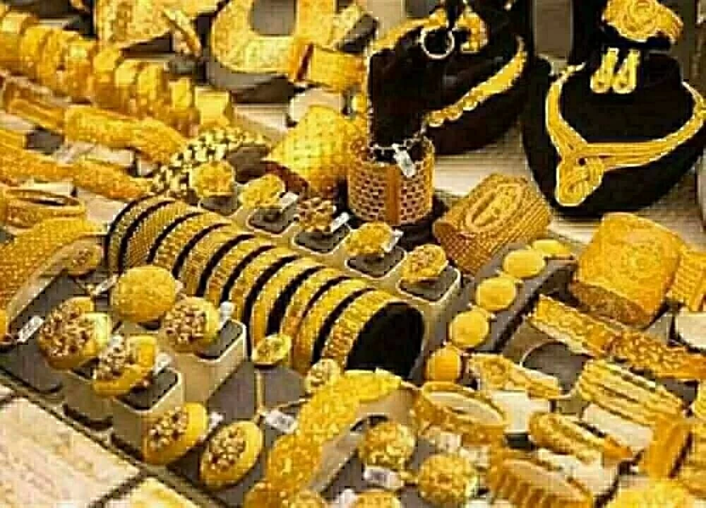 سعر الذهب اليوم الأحد 18 يناير 2026 انخفاض كبير في عيار 21 مع تفاصيل المصنعية بالصاغة