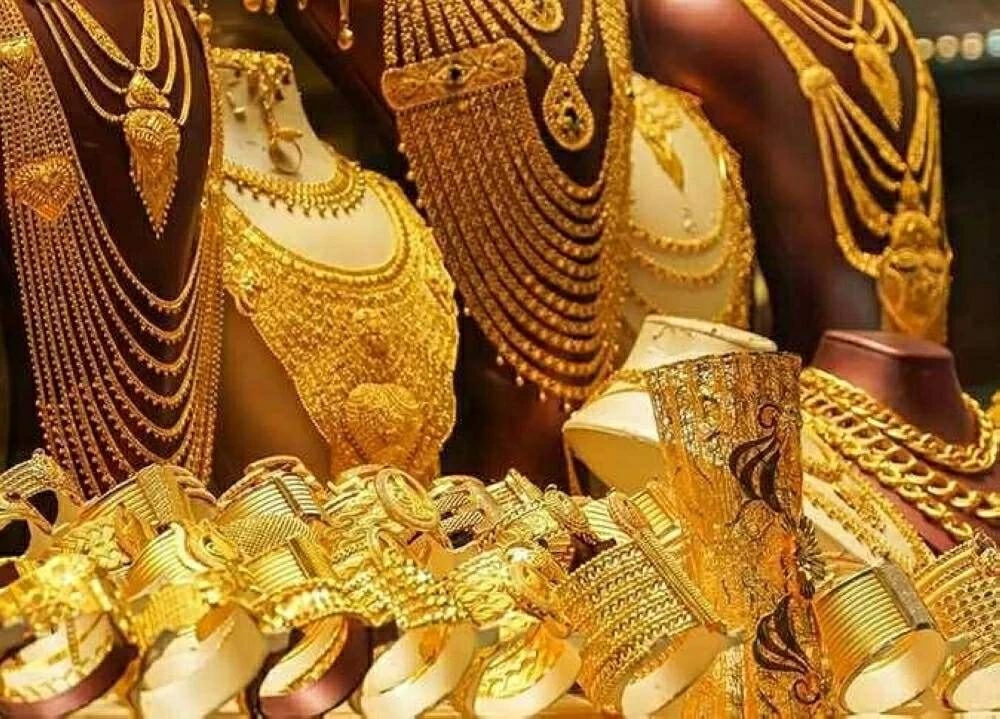 سعر الذهب يرتفع بقوة ليصل بعيار 21 إلى رقم قياسي جديد في سوق الصاغة اليوم السبت