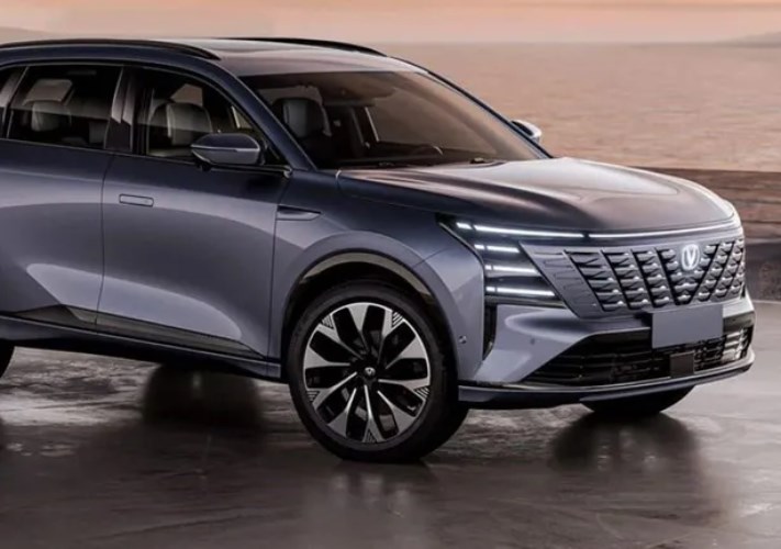 سوق السيارات يستعد لاستقبال شانجان CS75 PLUS الجديدة بإمكانيات غير مسبوقة لعام 2024