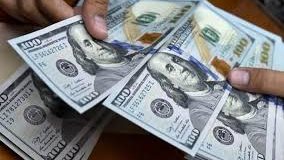 متوسط سعر الدولار في مصر اليوم الأحد يشهد تغييرات مؤثرة في السوق المالية