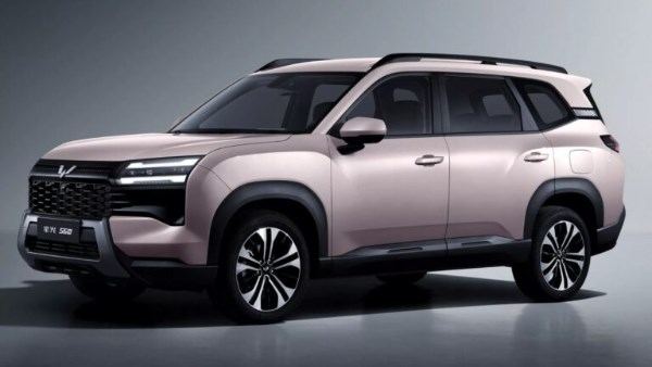 وولينج الصينية تكشف عن سيارة Xingguang 560 بمواصفات استثنائية وسعر منافس